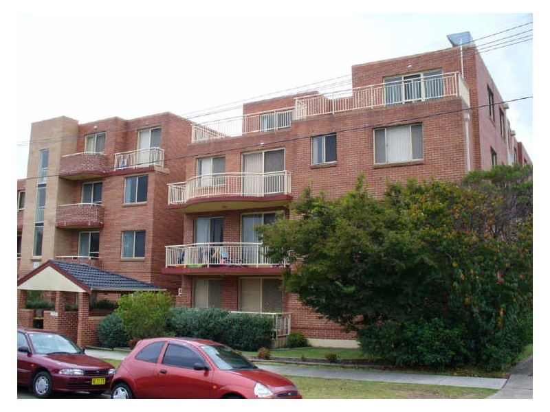 23/2-8 Short Road, Riverwood NSW 2210