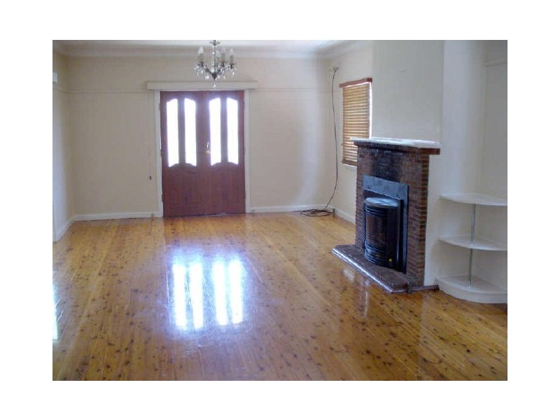 186 Broad Arrow Road, Riverwood NSW 2210