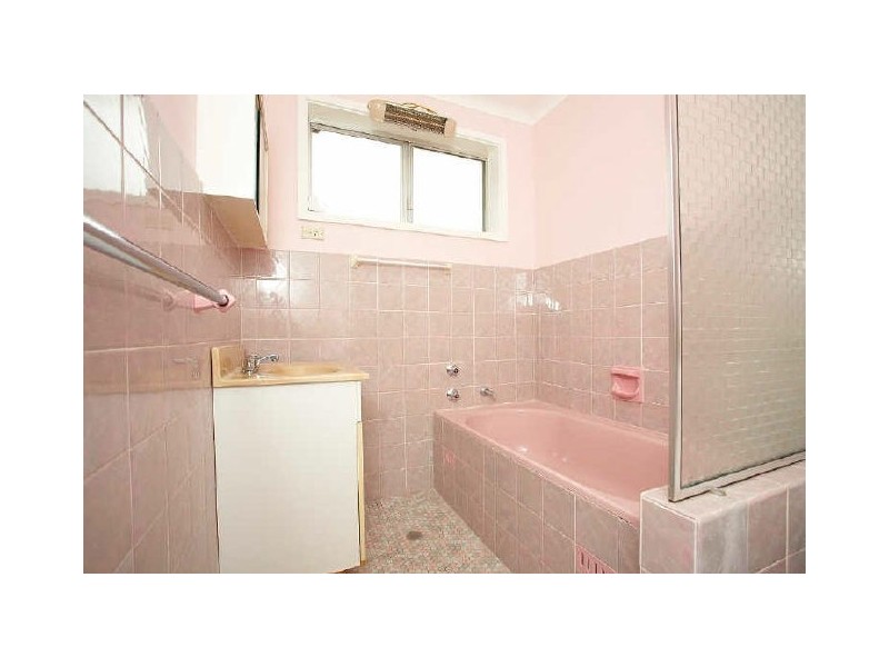 9 Henry Road, Riverwood NSW 2210