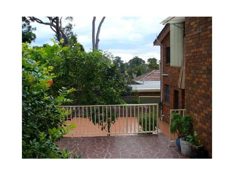 2a Evans Street, Peakhurst NSW 2210
