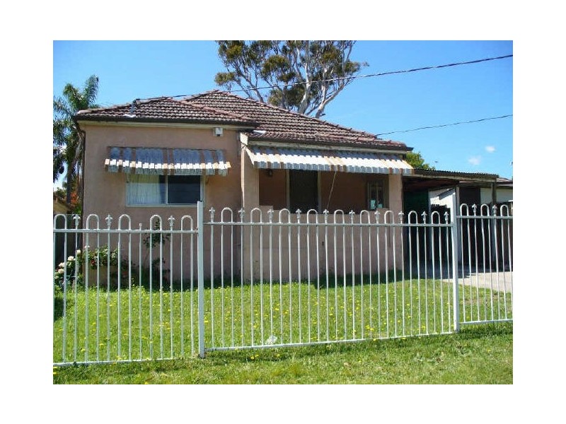 28 Johnstone Street, Peakhurst NSW 2210