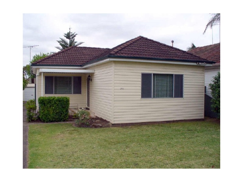 245 Bonds Road, Riverwood NSW 2210