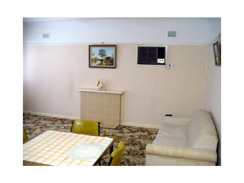 245 Bonds Road, Riverwood NSW 2210