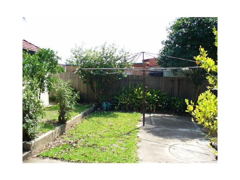 8 Thurlow Street, Riverwood NSW 2210