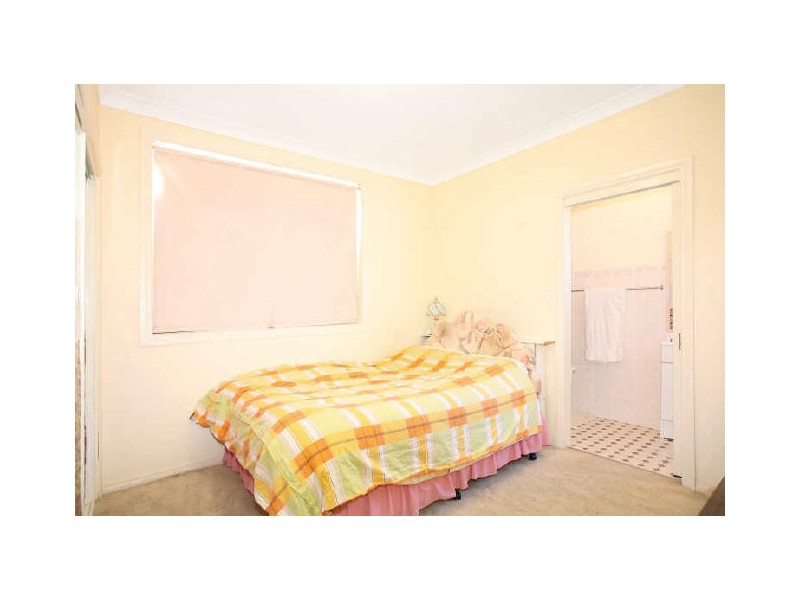 8A Henry Road, Riverwood NSW 2210