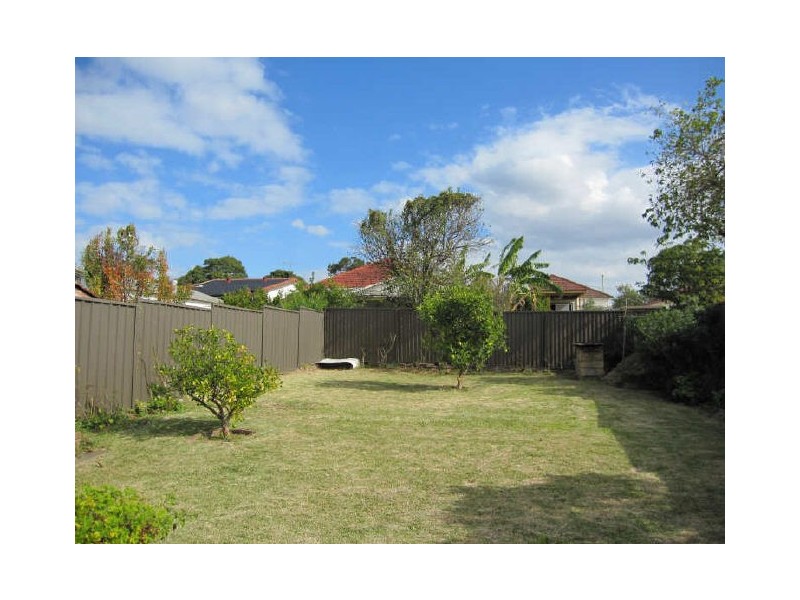 3 Faux Street, Wiley Park NSW 2195