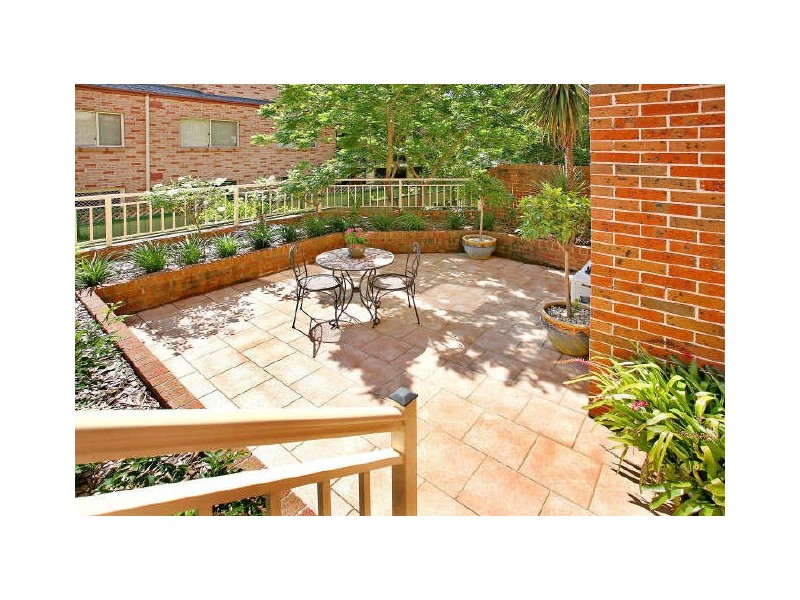 2/10-12 Cairns Street, Riverwood NSW 2210