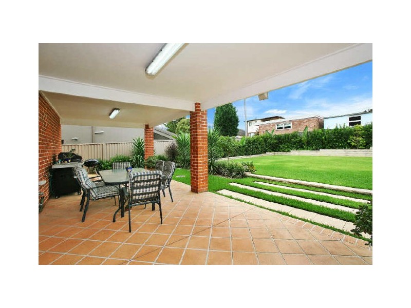 17 Charles Street, Riverwood NSW 2210