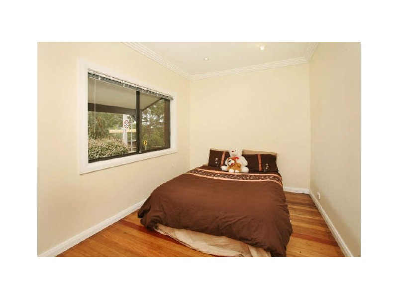 74 Clarendon Road, Peakhurst NSW 2210