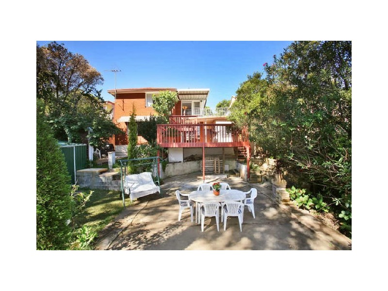 41 Mavis Avenue, Peakhurst NSW 2210