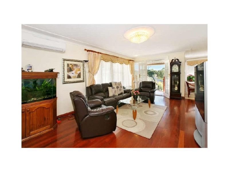 41 Mavis Avenue, Peakhurst NSW 2210