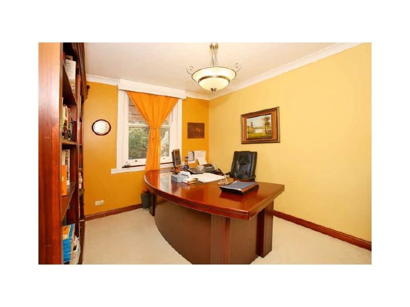 41 Mavis Avenue, Peakhurst NSW 2210