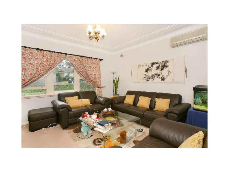 43 Cairns Street, Riverwood NSW 2210