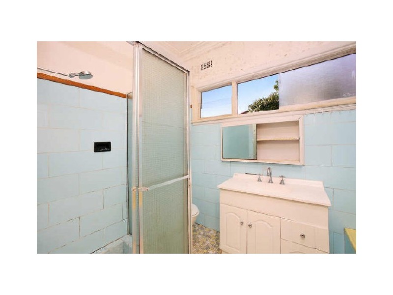 18 Grove Avenue, Narwee NSW 2209