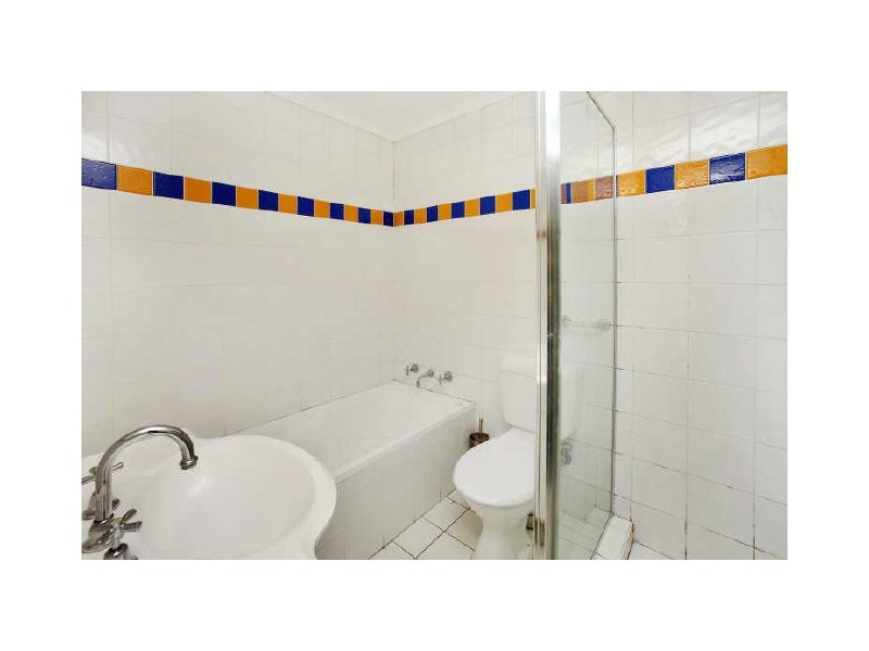 2/2-8 Short Road, Riverwood NSW 2210