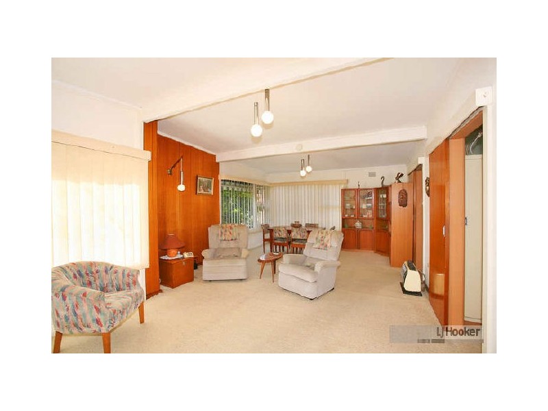 7 Waldo Crescent, Peakhurst NSW 2210