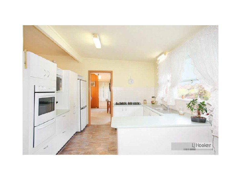 7 Waldo Crescent, Peakhurst NSW 2210