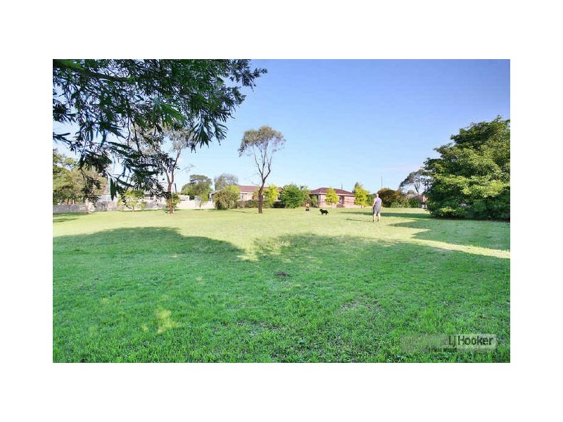 7 Waldo Crescent, Peakhurst NSW 2210