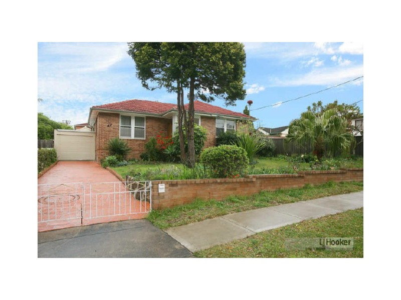 17 Munmurra Road, Riverwood NSW 2210