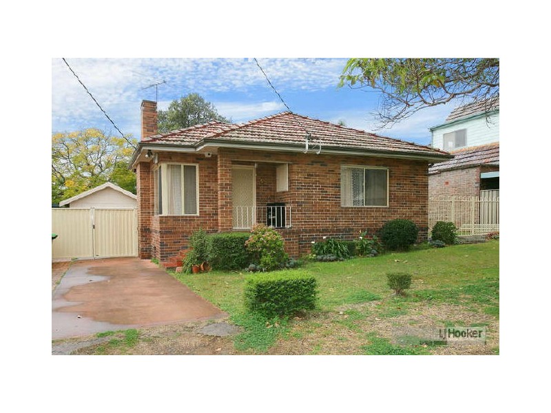 17 Munmurra Road, Riverwood NSW 2210