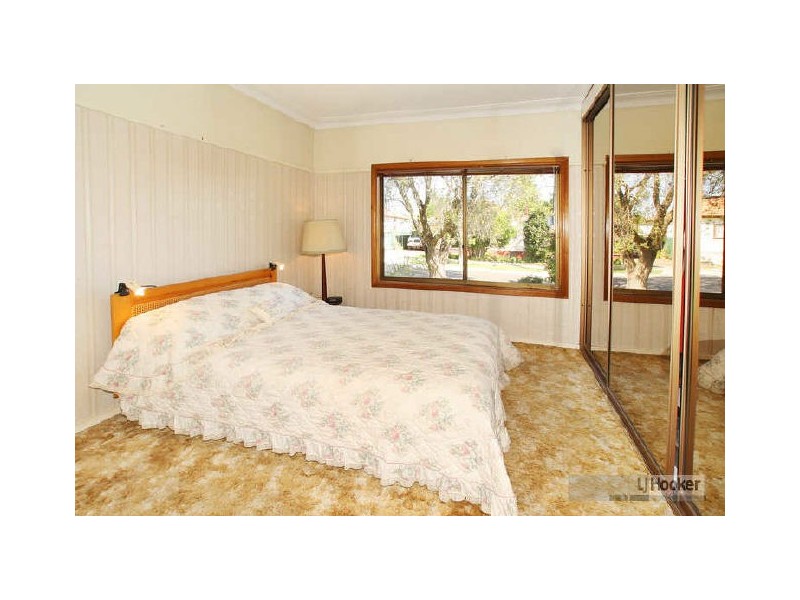 18 Bonaparte Street, Riverwood NSW 2210