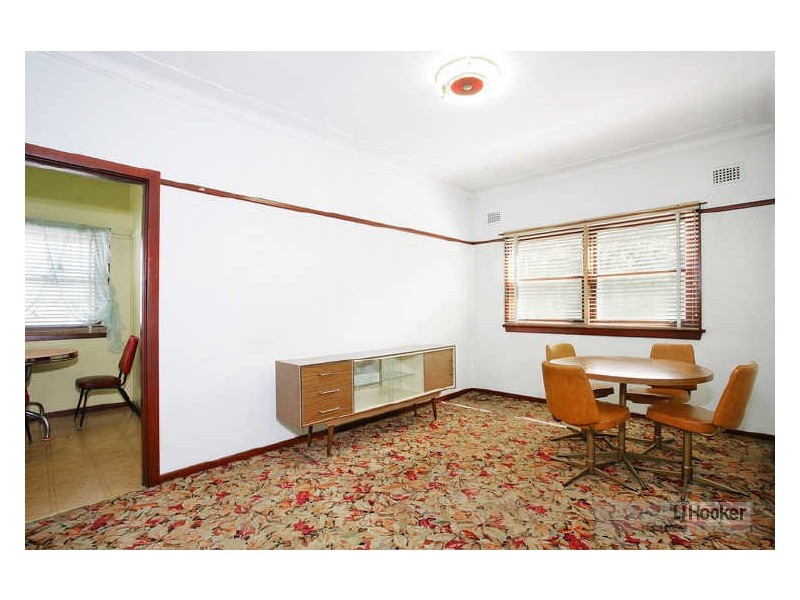 257 Bonds Road, Riverwood NSW 2210