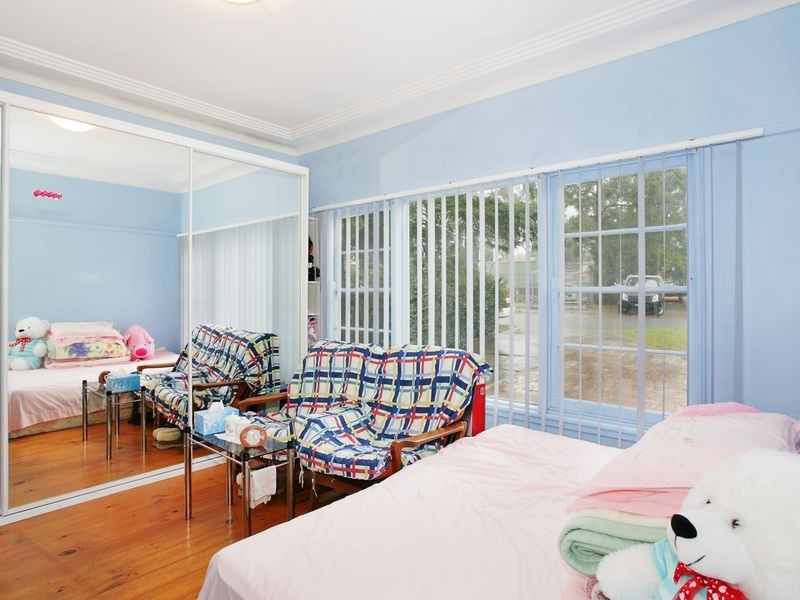 6 Lillian Road, Riverwood NSW 2210