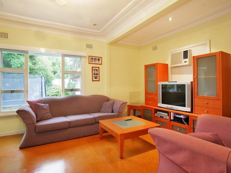 14 Shenstone Road, Riverwood NSW 2210