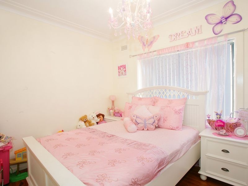 33 Mazarin Street, Riverwood NSW 2210