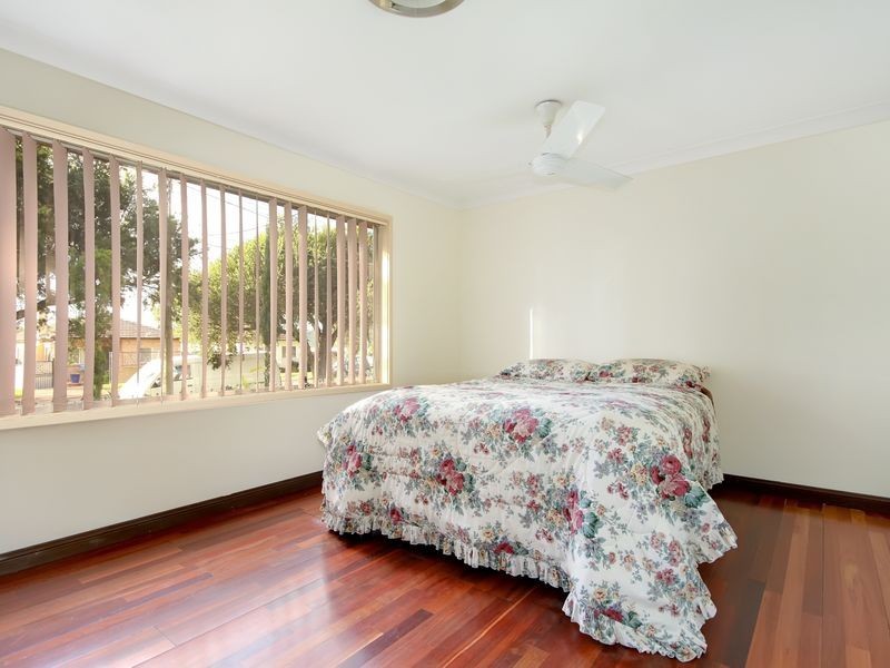 6 Iris Avenue, Riverwood NSW 2210