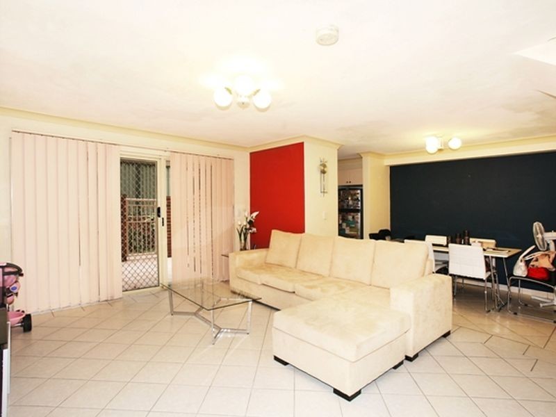 11/10-12 Cairns Street, Riverwood NSW 2210