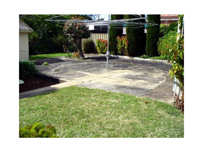 17 Munmurra Road, Riverwood NSW 2210