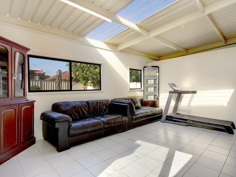 40 Bonaparte Street, Riverwood NSW 2210