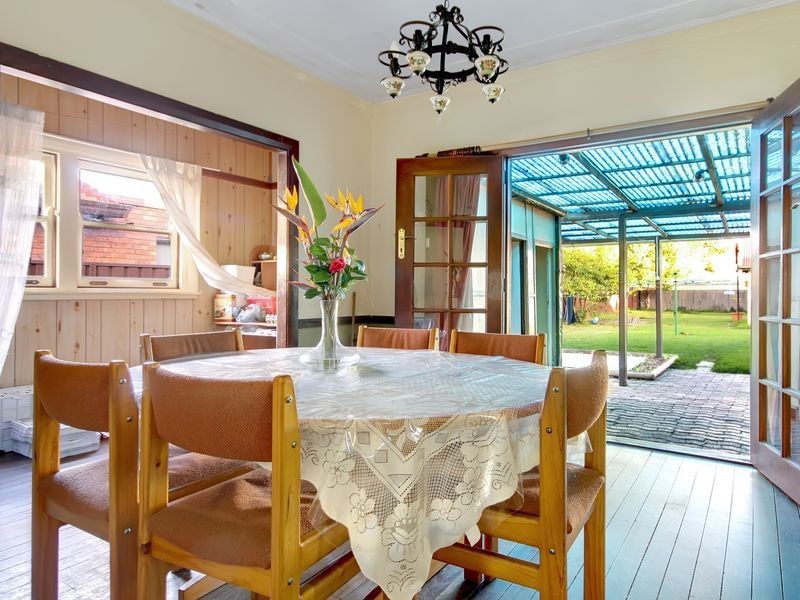 17 Shenstone Road, Riverwood NSW 2210