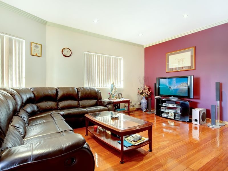 2A Blenman Avenue, Punchbowl NSW 2196