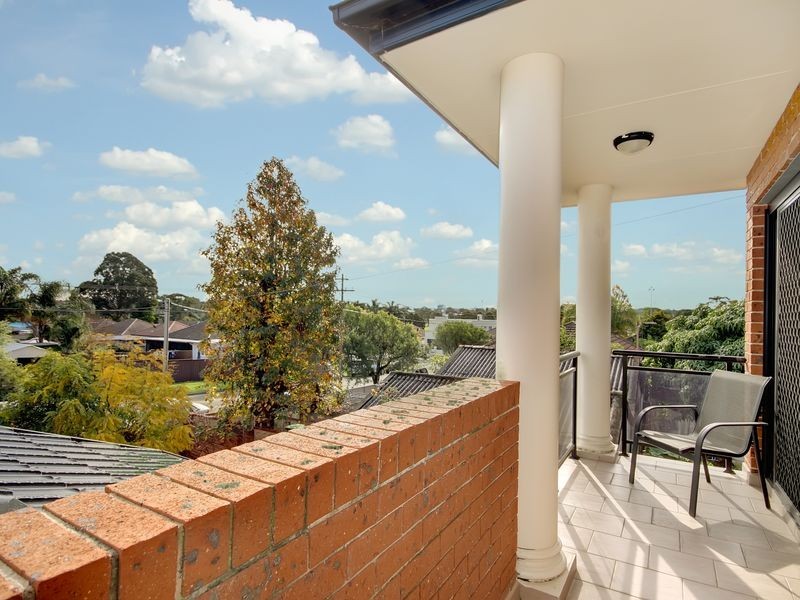 2A Blenman Avenue, Punchbowl NSW 2196