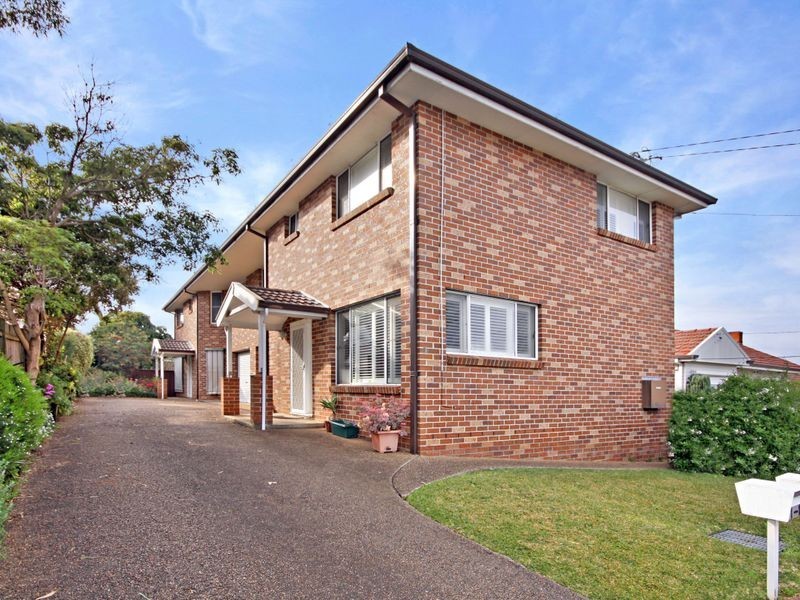 1/1A Forshaw Avenue, Peakhurst NSW 2210