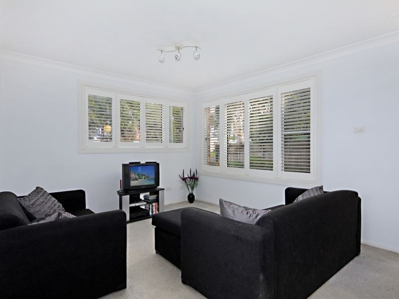 1/1A Forshaw Avenue, Peakhurst NSW 2210