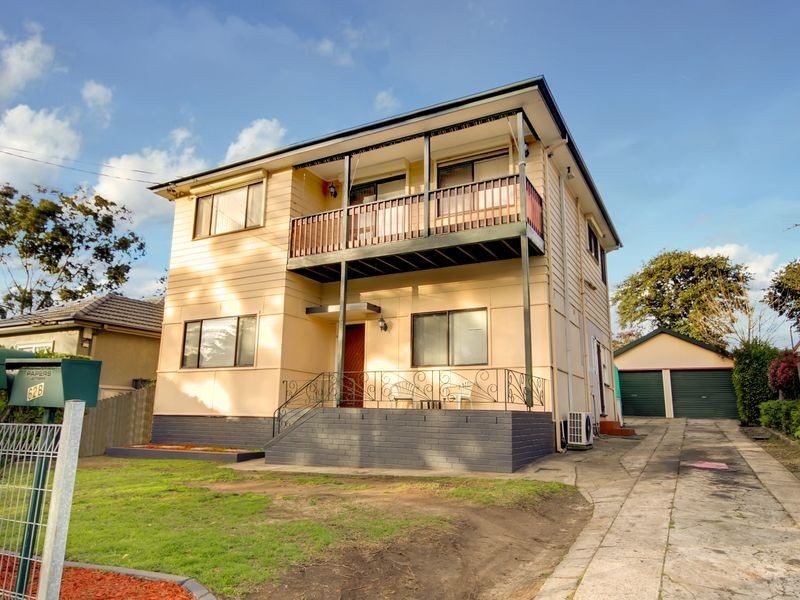 62 Belmore Road, Peakhurst NSW 2210