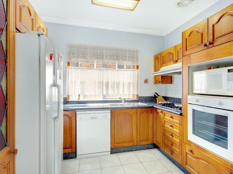 39 Bonaparte Street, Riverwood NSW 2210