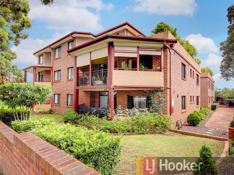 2/2-4 Cairns Street, Riverwood NSW 2210
