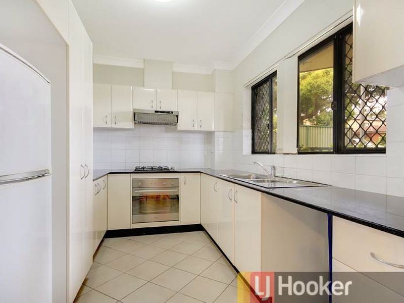 2/2-4 Cairns Street, Riverwood NSW 2210