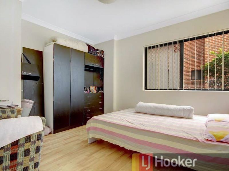 2/2-4 Cairns Street, Riverwood NSW 2210