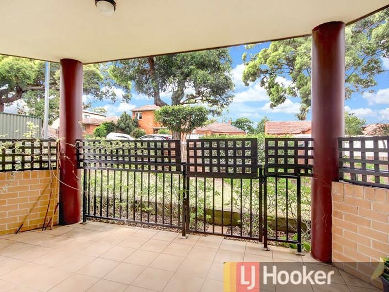 2/2-4 Cairns Street, Riverwood NSW 2210