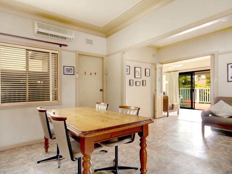 13 Hunter Street, Riverwood NSW 2210