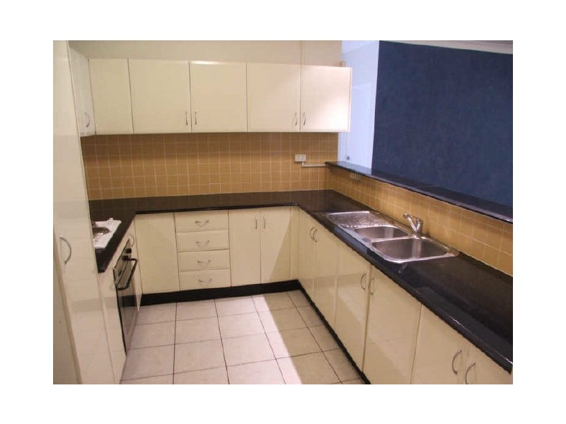 1/2-6 Shaftesbury Street, Carlton NSW 2218