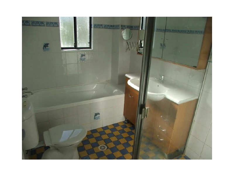 1/2-6 Shaftesbury Street, Carlton NSW 2218