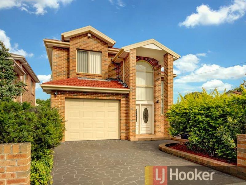 11 Belgium Street, Riverwood NSW 2210