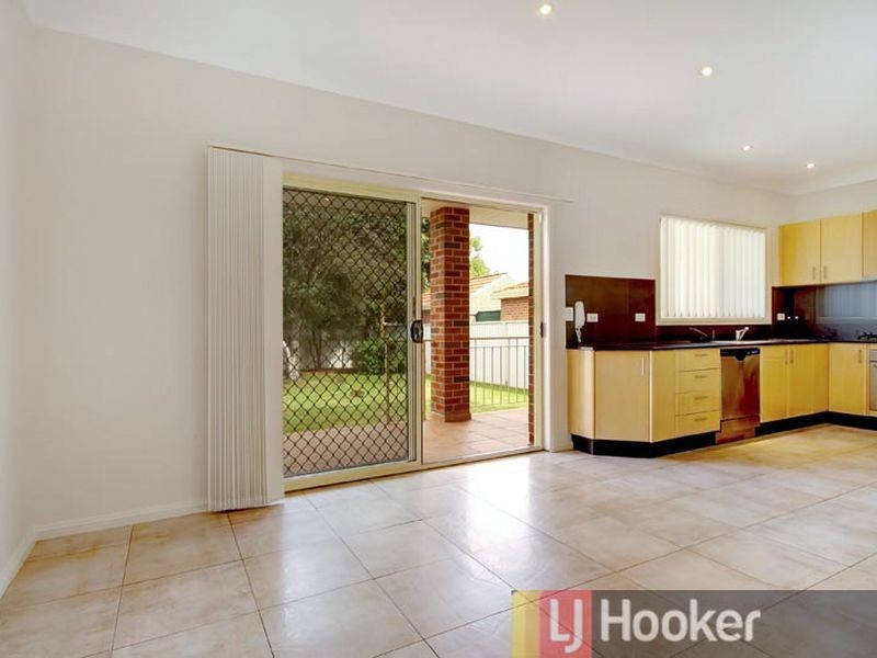 11 Belgium Street, Riverwood NSW 2210