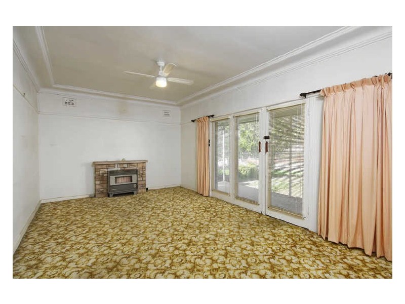 36 Amy Road, Peakhurst NSW 2210